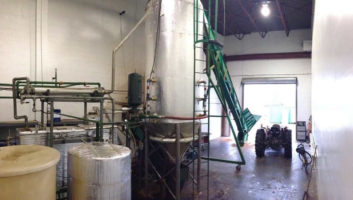 Large custom stainless steel process vessels for a specialty chemical facility